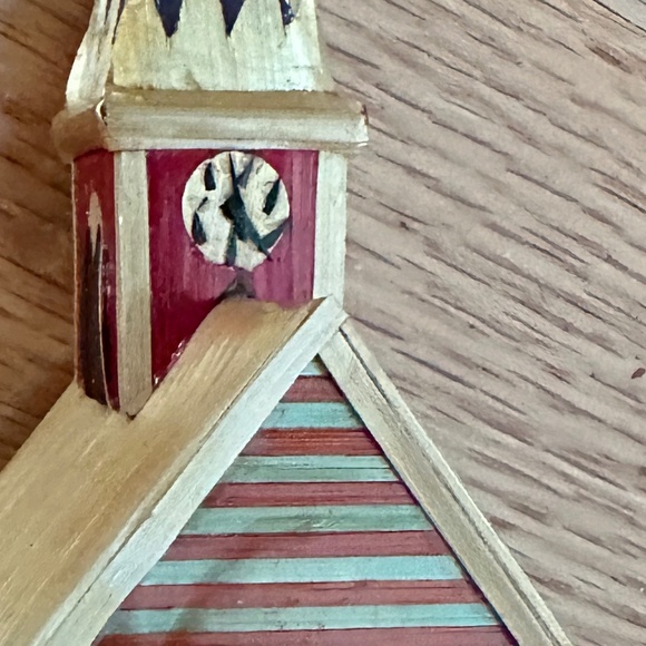 Vintage Wood Veneer Christmas Tree Ornaments Balloon Santa Parachute Church - Picture 16 of 16